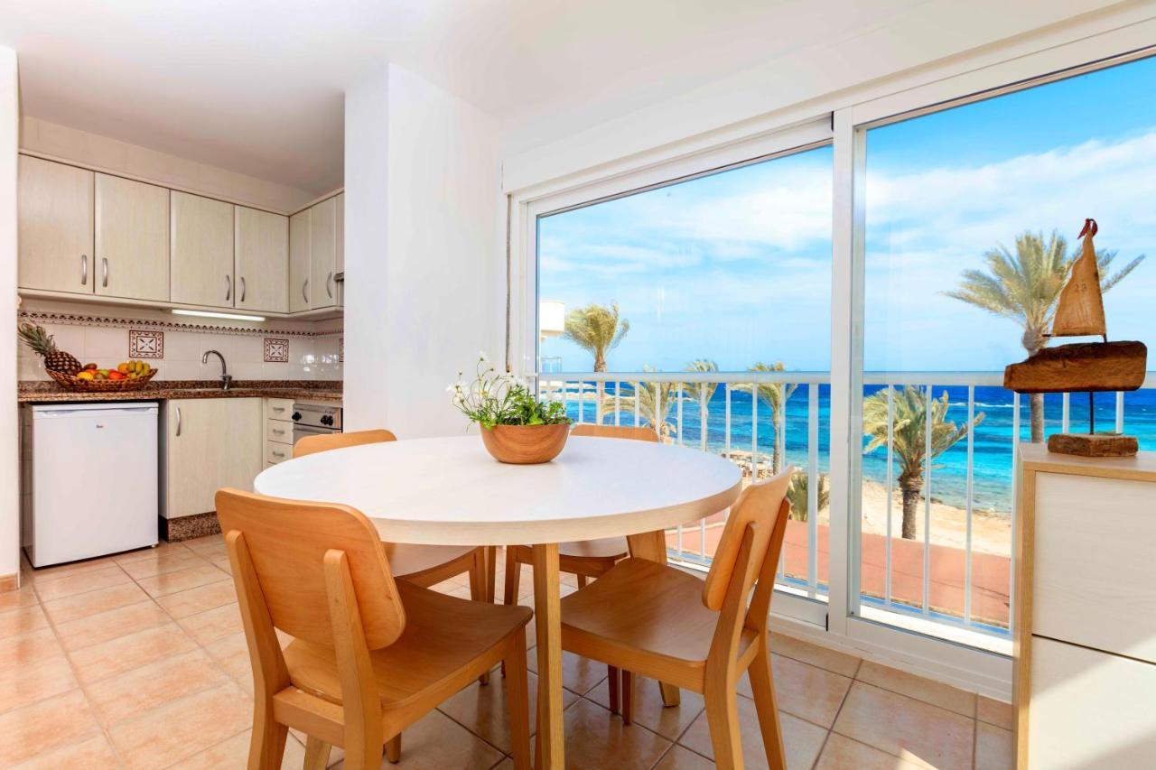 Apartamentos Sa Varadero Fronte Mar Espujols Эс-Пужоль Экстерьер фото